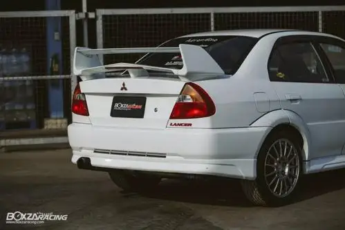 当年男孩们的梦想座驾三菱evo6