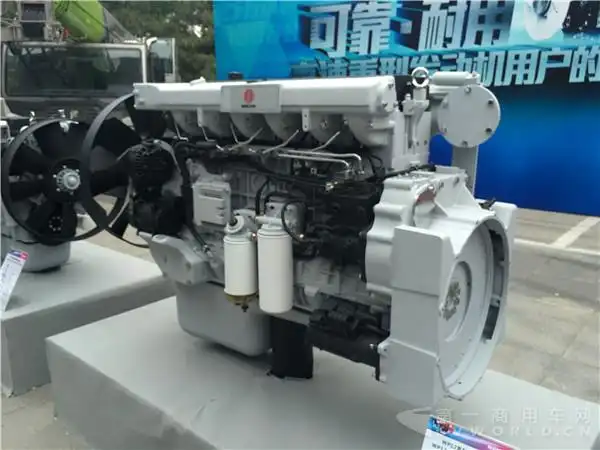 wp12系列柴油发动机wp13系列柴油发动机现场展车均搭载潍柴发动机现场