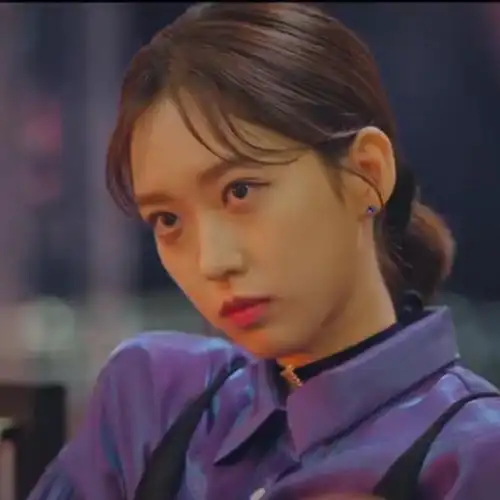 顶楼饰演周锡京的小姐姐看简介