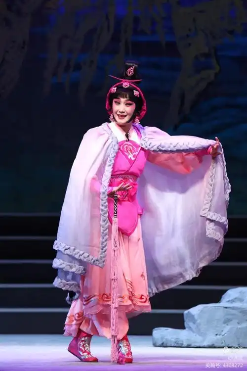 黑龙江省京剧院 原创大型京剧 《奇女无容》摄影:遇波 - 美篇