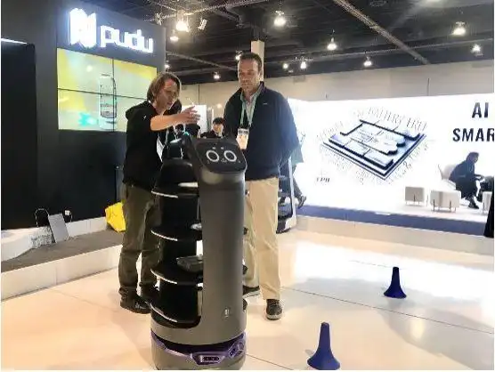 bbc报道未登场先爆红中国最新送餐机器人贝拉亮相ces