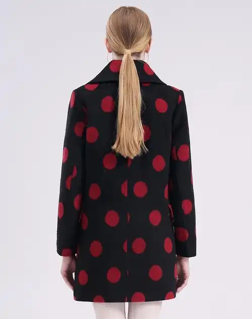 女式黑底红点毛呢外套