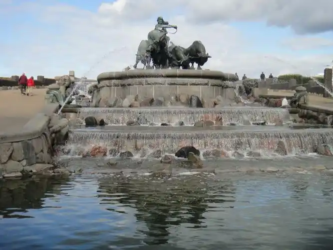 哥本哈根盖费昂喷泉好玩吗,哥本哈根盖费昂喷泉景点怎么样_点评_评价