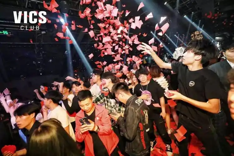 girls@vics club tj-天津vics club(威克斯酒吧) 天津