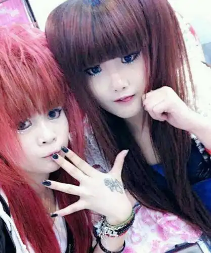 原创当初的杀马特"葬爱家族",12年过去,网红活成了这般模样!