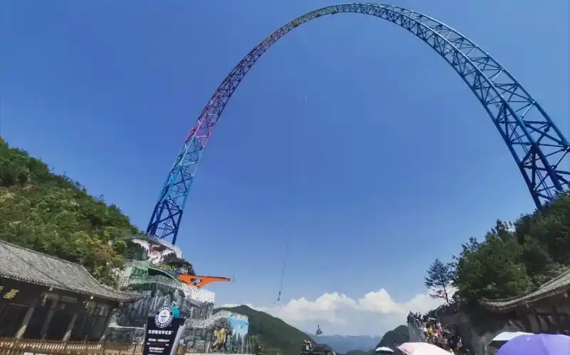 云阳龙缸网红秋千