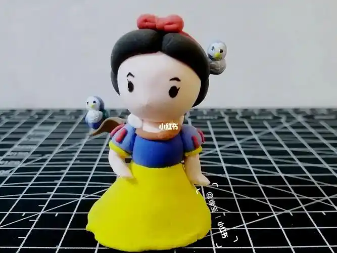 白雪公主  #超轻粘土  #每日手工可爱的白雪公主和两只小鸟相伴临摹
