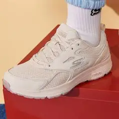 88vipskechers斯凯奇跑步鞋女鞋gorun休闲运动鞋缓震健步鞋128075nat