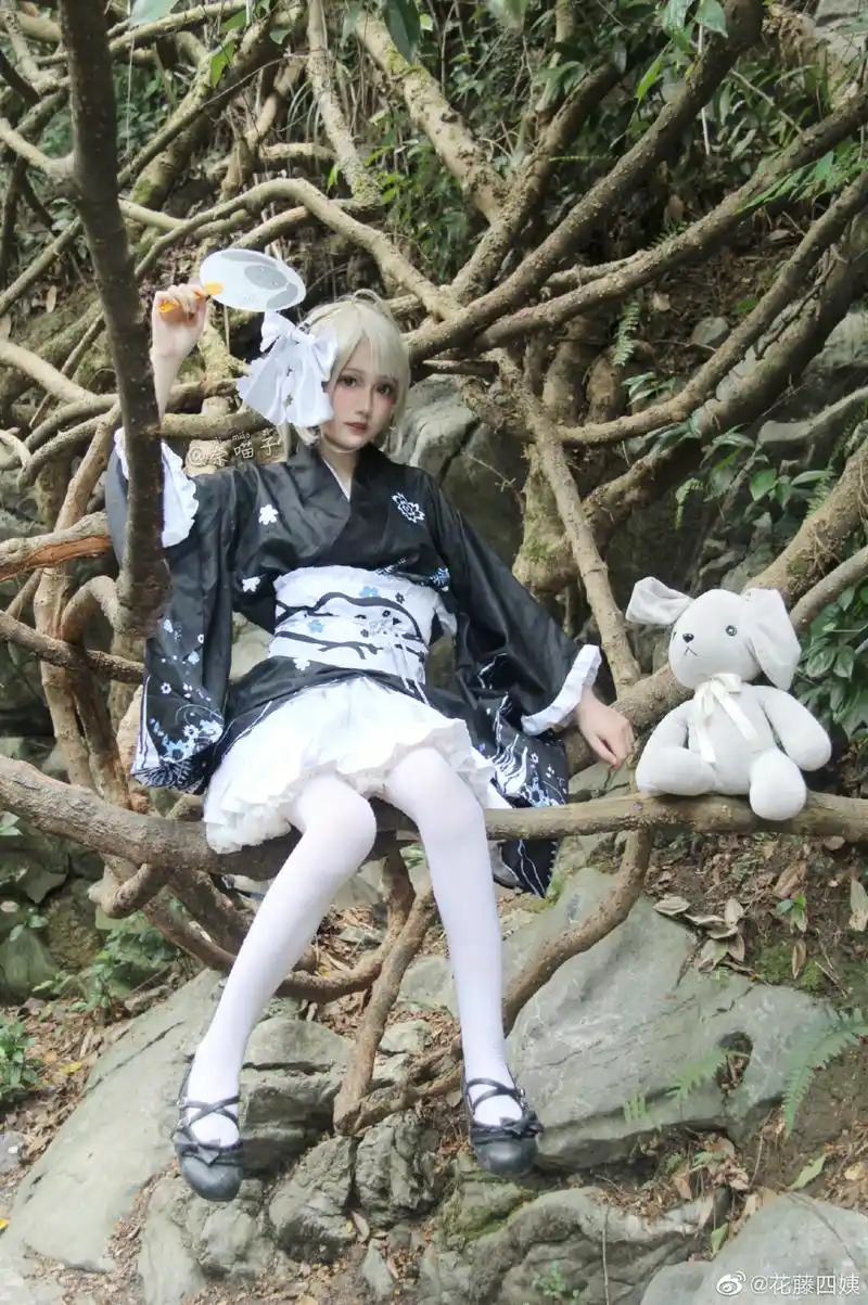 妹子还原夏日祭浴衣版穹妹,好看又养眼