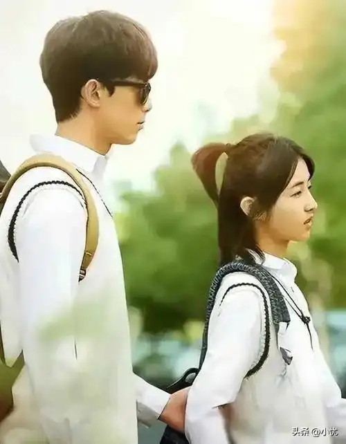 吴磊张子枫官宣恋情甜蜜恩爱引爆网络网友齐送祝福