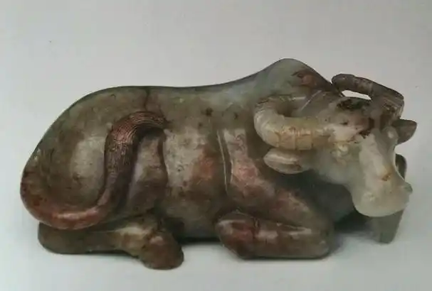 玉雕卧牛