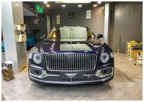 新款宾利飞驰实车气场超强压过迈巴赫s级不到300万