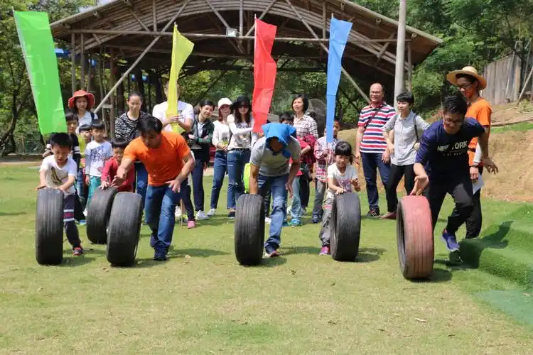 手拉手,一起走!心连心,更开心——亲近大自然,户外挑战亲子活动