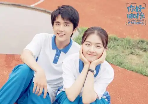 清新甜蜜情侣图片_甜蜜初恋你好旧时光