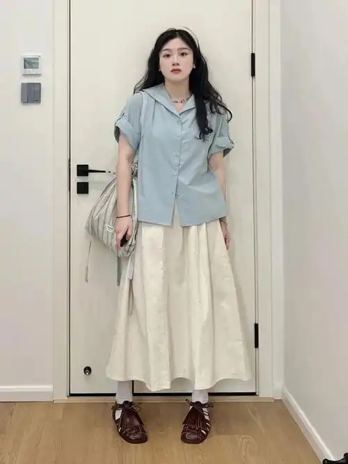 cr:猪猪so,芽芽今天摸鱼的时候刷到了7套适合你们剁手的夏日微胖穿搭