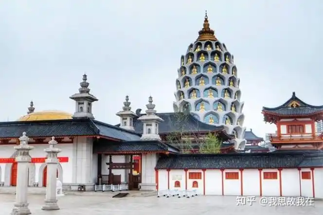 新宝林禅寺总体建筑风格,为唐代寺庙风格,融入现代设计元素,总占地
