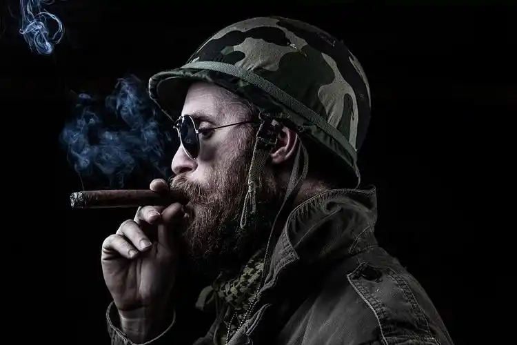 还是个性豪爽火辣的妹纸,都喜欢man劲十足,充满霸气的硬汉男生