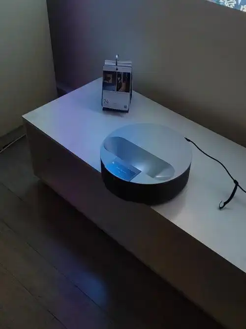 拒绝电视墙只要它峰米r1超短焦激光投影仪