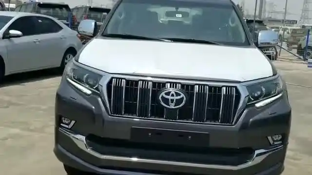 120万的2020款丰田普拉多到港,不愧是丰田霸道,颜值太高,真不赖