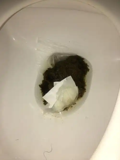 清晨大便有深棕色咋回事,不成形,最近有喝田七,丹参,石斛,花旗参磨的