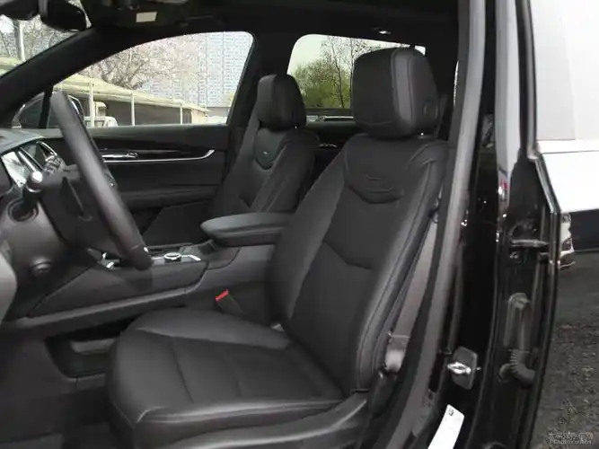 2021款 28t 四驱风尚型 6座 凯迪拉克xt6内饰舒服吗 凯迪拉克xt6购车