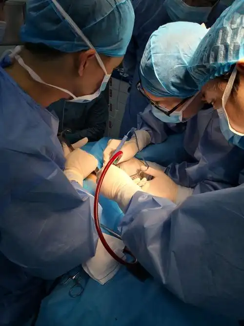 大荔县医院普外,胸外科完成一例肋骨骨折切开复位内固定术