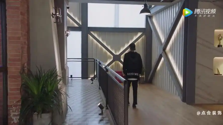 比亲爱的热爱的更让人惊喜的居然是韩商言的俱乐部