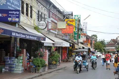 柬埔寨第二大城市:暹粒市市中心老市场