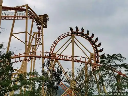 出游五龙山响水河