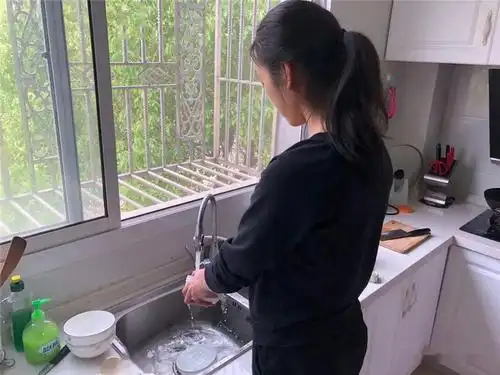 【海中附校】劳动励心志  实践助成长——我校开展"五一·家务技能我