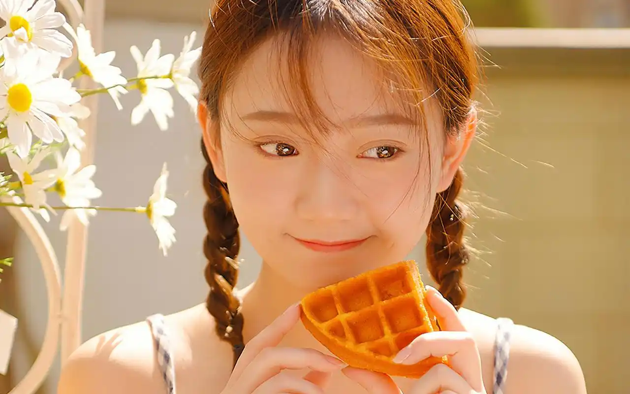 户外阳光女孩唯美写真高清电脑桌面壁纸