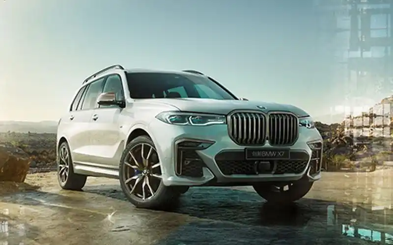 宝马x7魔术皮卡宴红