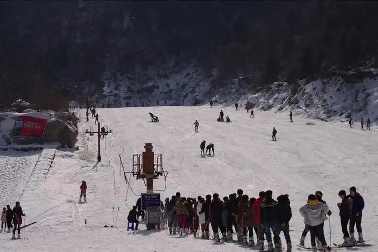 沣峪庄园滑雪场