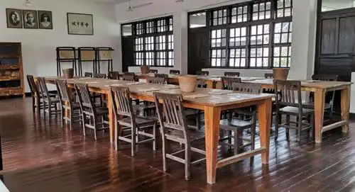 参观黄埔军校旧址(手机拍摄)