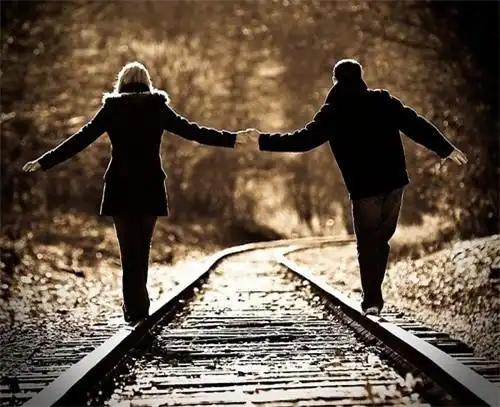 牵手图片 一生携手 共同承若_唯美图片