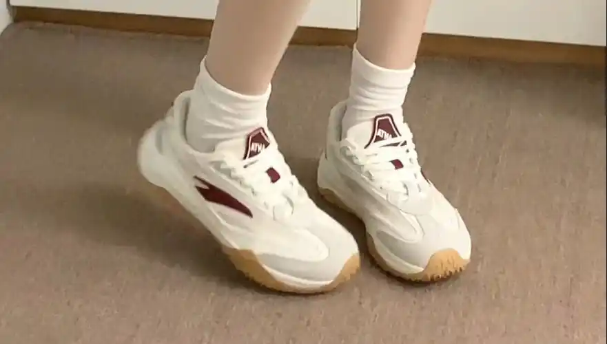 新年穿新鞋!安踏年糕鞋来啦