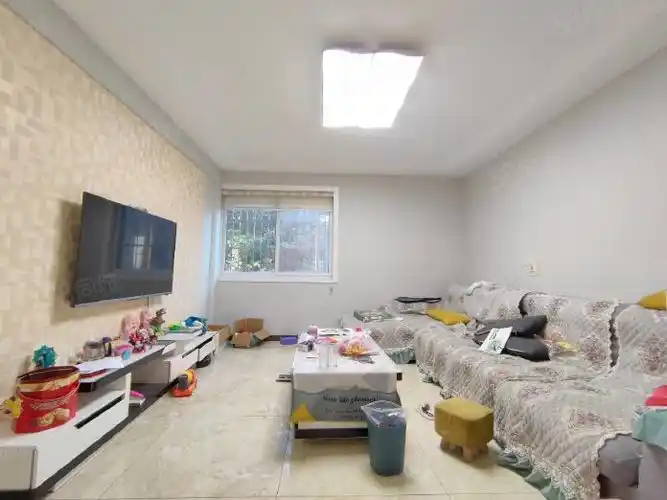 查看全部图片(8张)小区:联盟雅居苑小区地址:联盟路房租走势15在租房