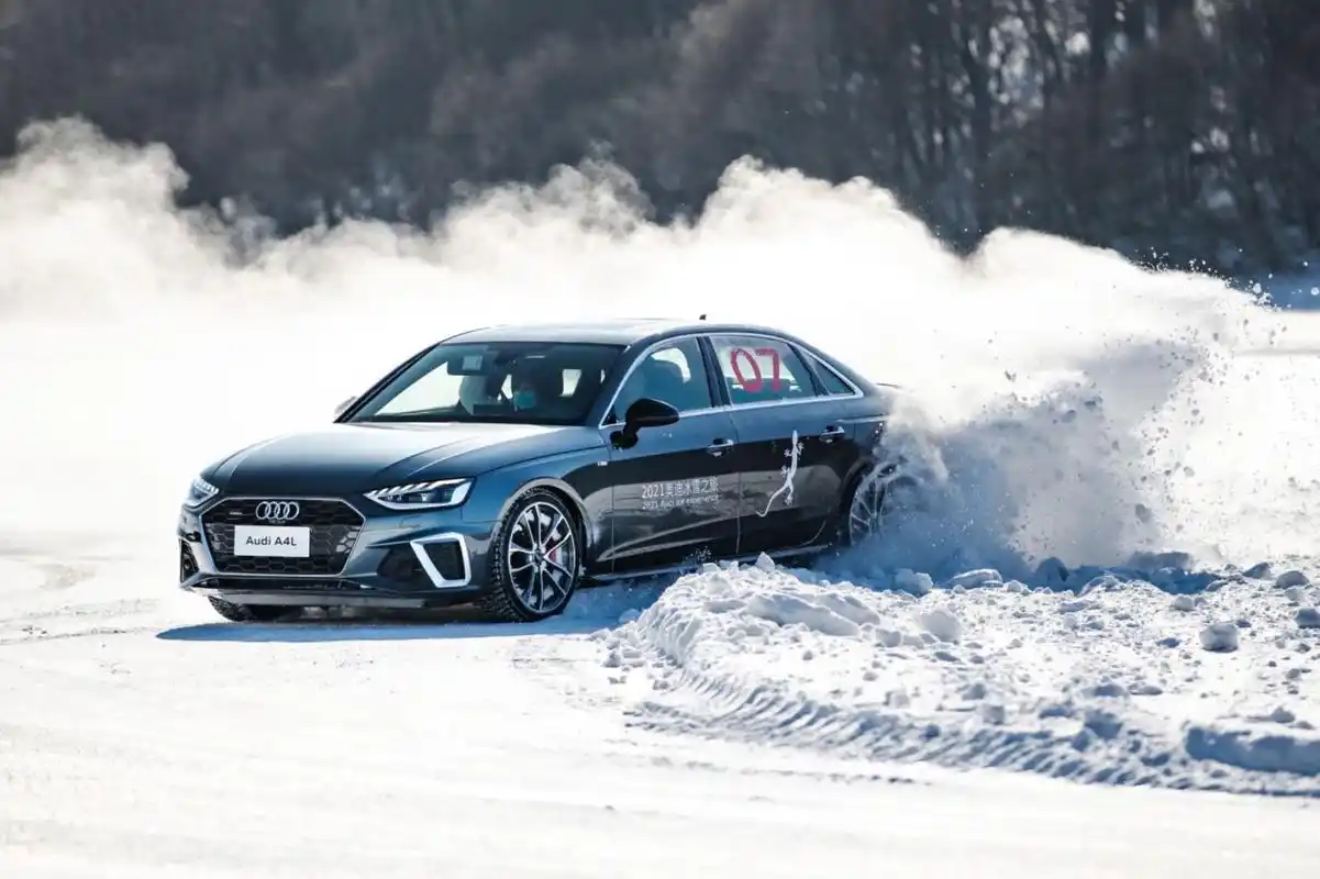 视频冬天的乐趣用奥迪a4l漂移征服全球四大赛道