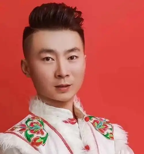 陕西佳县歌手—陕北张祥