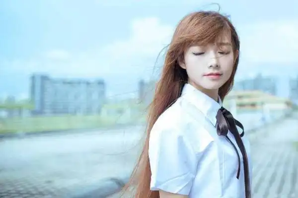 初中女生自我介绍 -学路网-学习路上 有我相伴