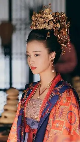 盘点一下清平乐里面张贵妃的造型