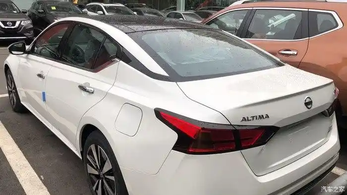 坐标成都提白色天籁2020款20t智享领航版