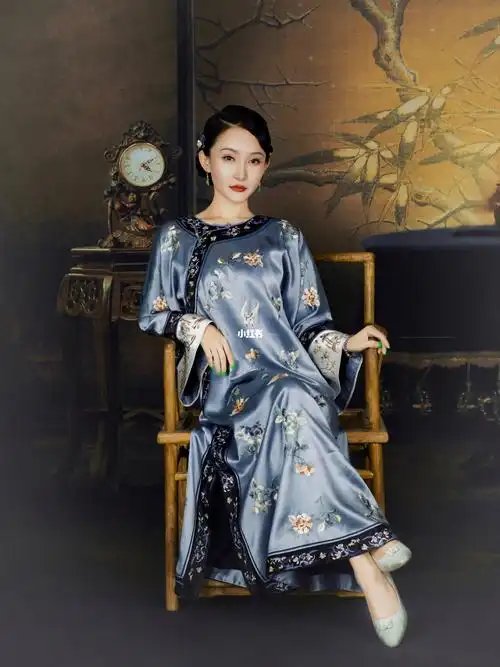 笔记灵感   #晚清服饰  #晚清女子  #晚清服装 #中式  #新中式