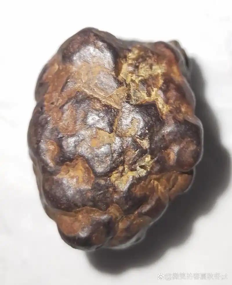 石头虽小价值大,稀有贵金属陨石么么哒!