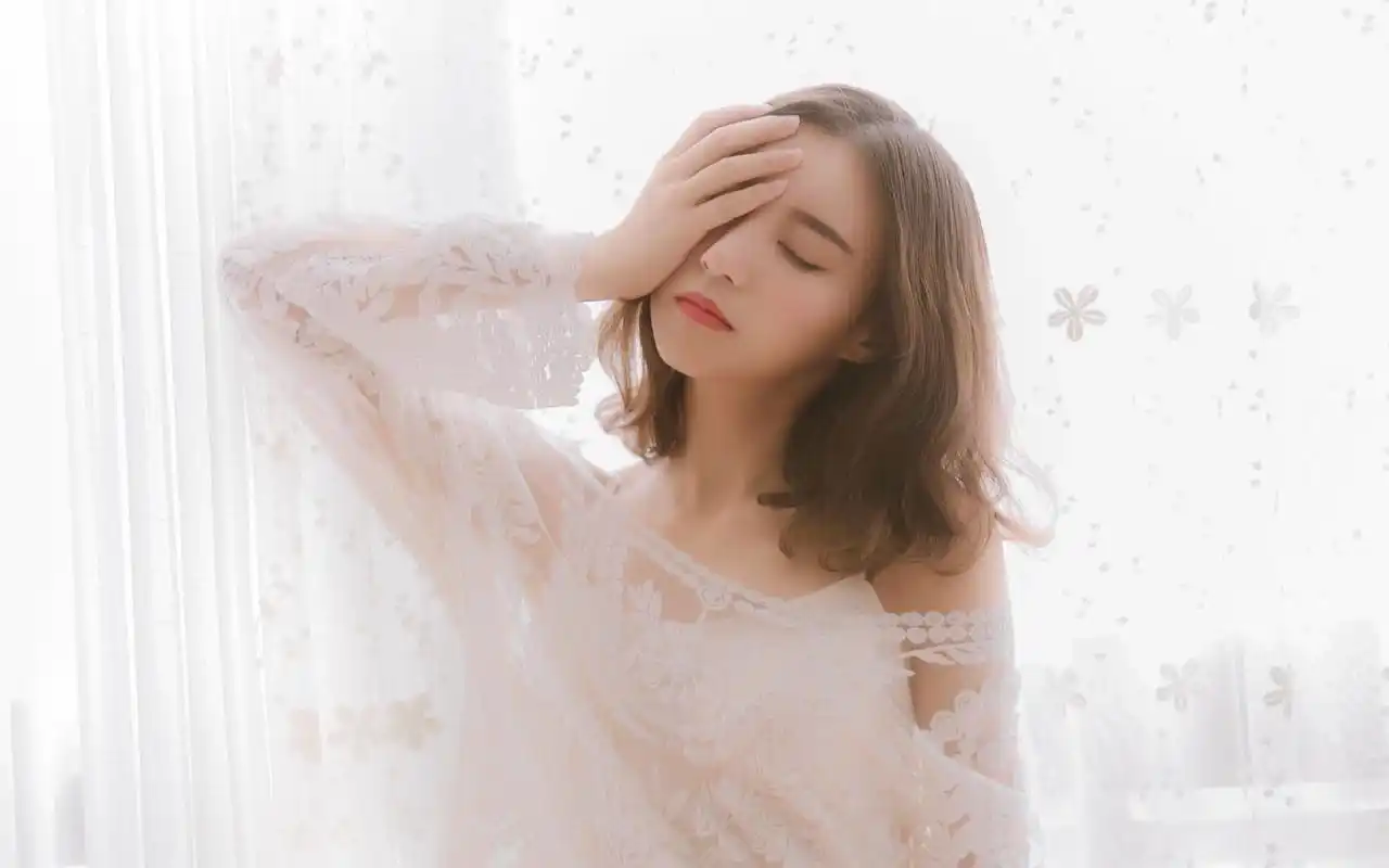 极品少妇低胸吊带私房火辣性感写真图片-美女壁纸-手机壁纸下载-美桌