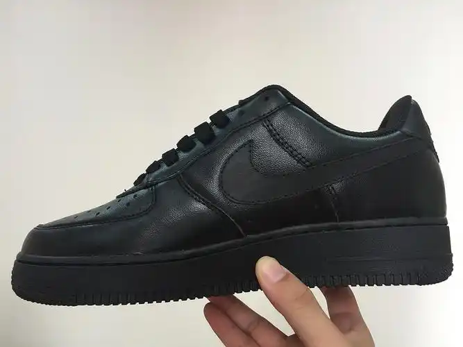 空军头层牛皮 黑色低帮帮 1:1原盒真标 内置气垫36-45