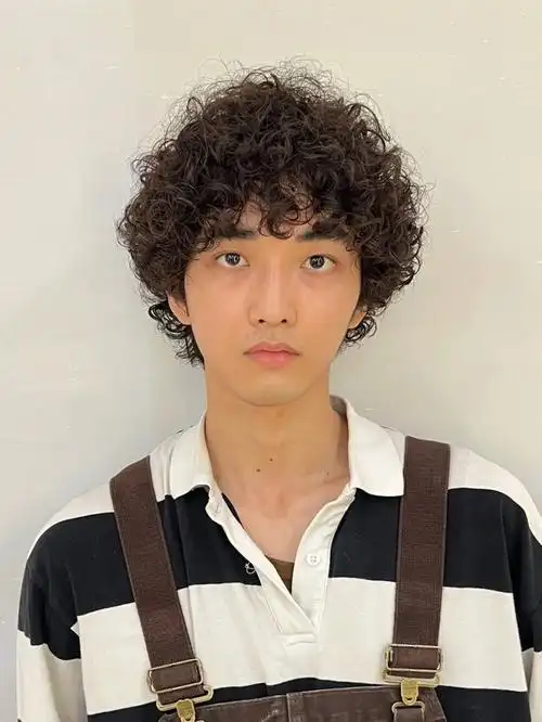 男生发型推荐/日系羊毛卷 少年感十足