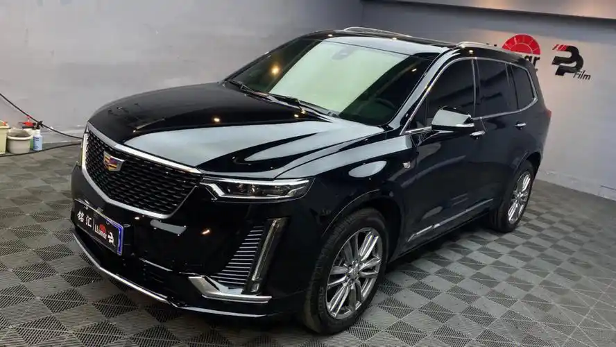 凯迪拉克xt6耀黑