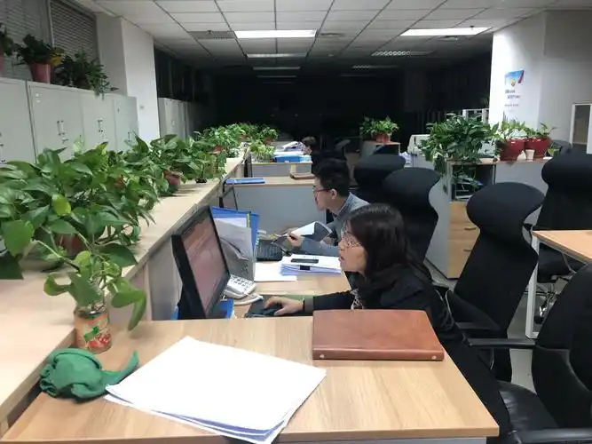 财政局加班加点促进财政决算工作