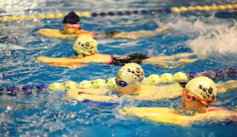 关于儿童学游泳这件事